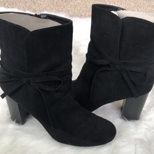 4 inch black boots